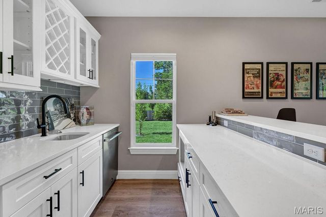 11915 Kendon Drive, Des Peres, MO 63131