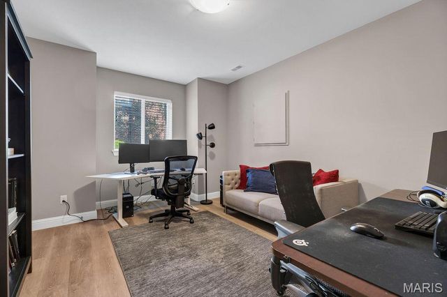 11915 Kendon Drive, Des Peres, MO 63131