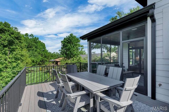 11915 Kendon Drive, Des Peres, MO 63131
