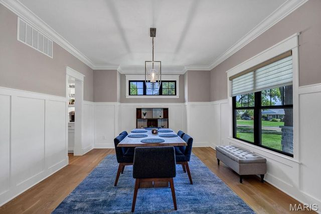 11915 Kendon Drive, Des Peres, MO 63131
