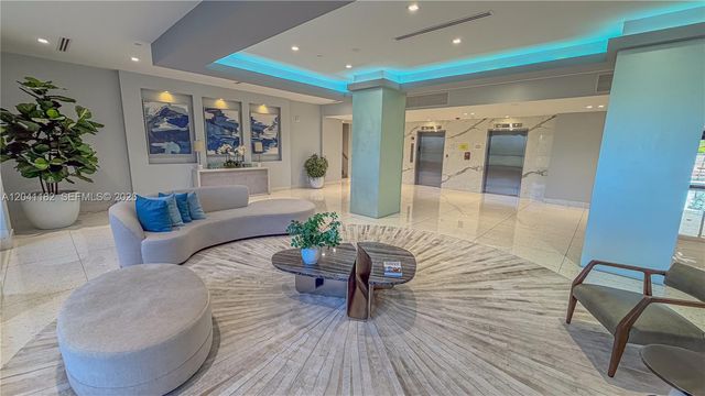 20335 W Country Club Dr 2102, Aventura, FL 33180
