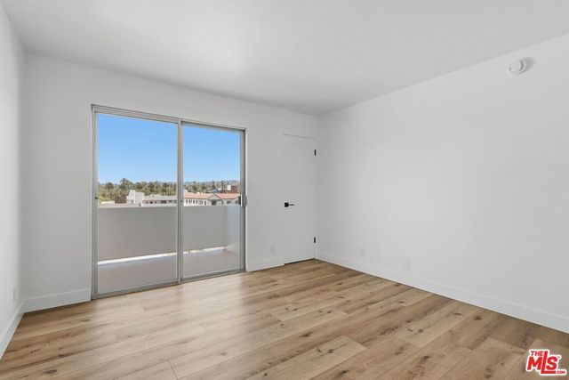 435 N Oakhurst Drive 905, Beverly Hills, CA 90210