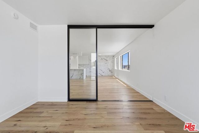 435 N Oakhurst Drive 905, Beverly Hills, CA 90210