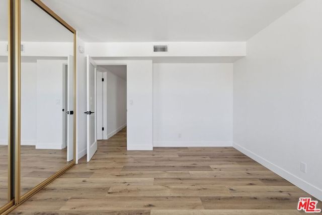 435 N Oakhurst Drive 905, Beverly Hills, CA 90210