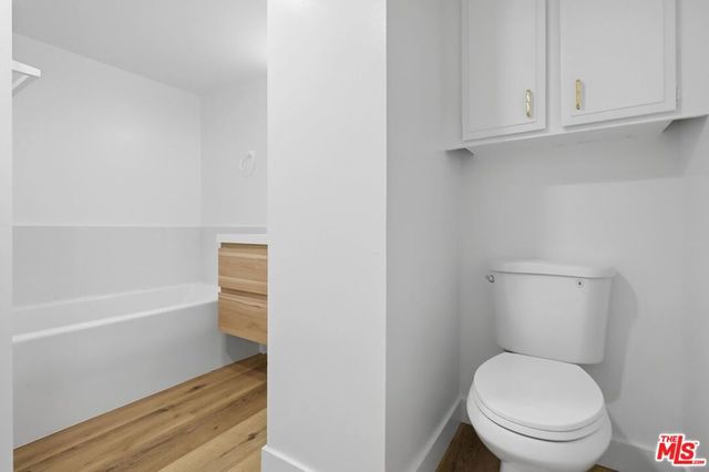 435 N Oakhurst Drive 905, Beverly Hills, CA 90210
