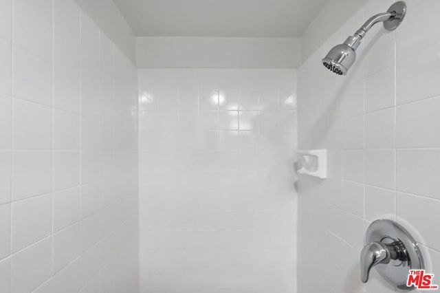 435 N Oakhurst Drive 905, Beverly Hills, CA 90210