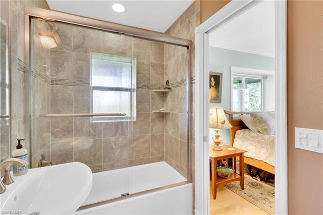 7704 Myrsine CIR # 10, Bokeelia, FL 33922