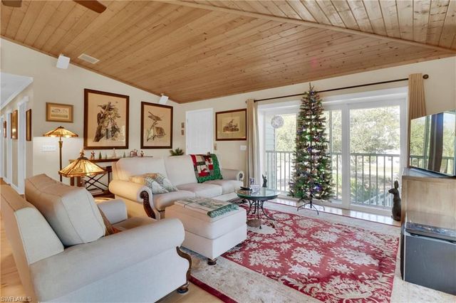 7704 Myrsine CIR # 10, Bokeelia, FL 33922