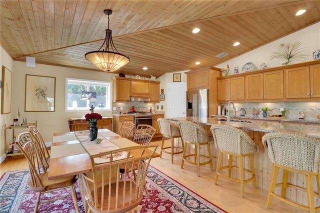 7704 Myrsine CIR # 10, Bokeelia, FL 33922