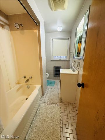 1602 Logan Avenue NW, Canton, OH 44703