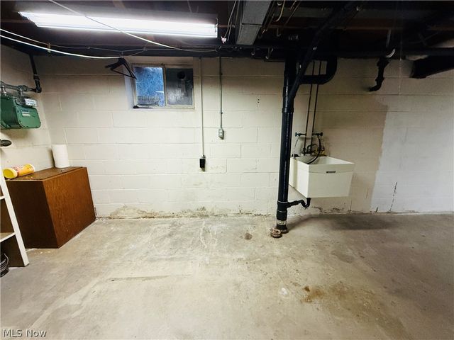 1602 Logan Avenue NW, Canton, OH 44703