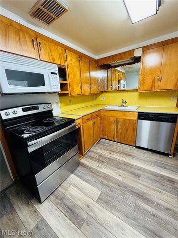 1602 Logan Avenue NW, Canton, OH 44703