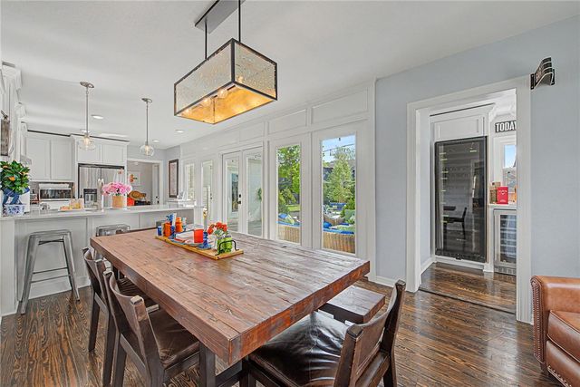 305 SW E Street, Bentonville, AR 72712