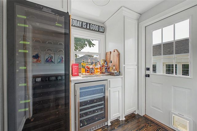 305 SW E Street, Bentonville, AR 72712