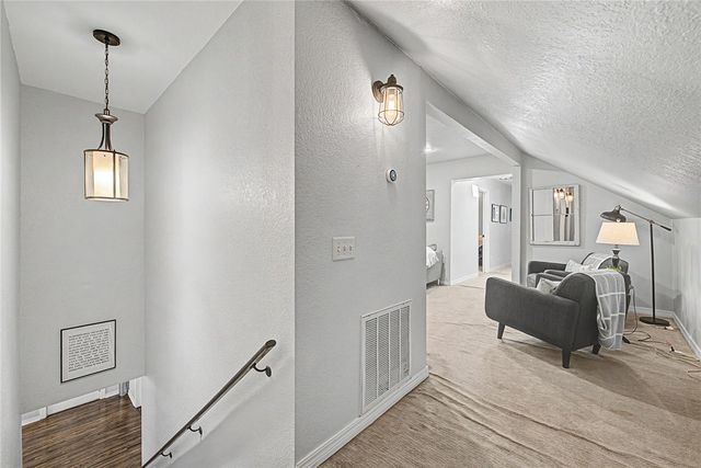 305 SW E Street, Bentonville, AR 72712