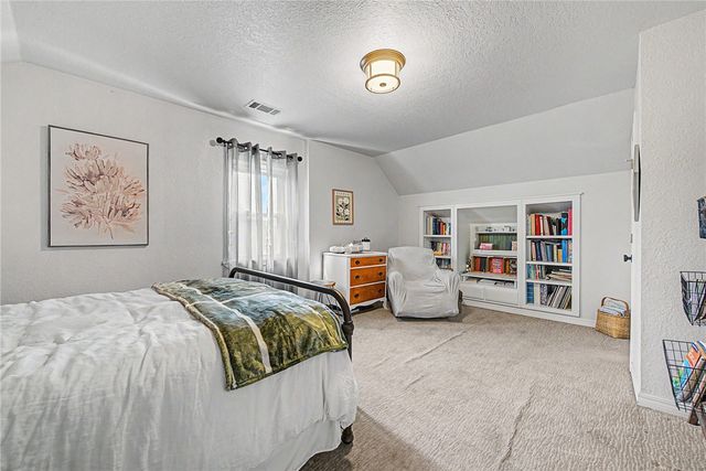 305 SW E Street, Bentonville, AR 72712
