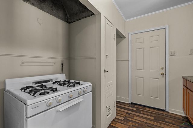 506 Nathan Street, Marshall, TX 75670