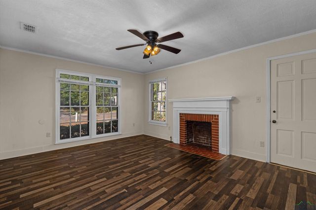 506 Nathan Street, Marshall, TX 75670