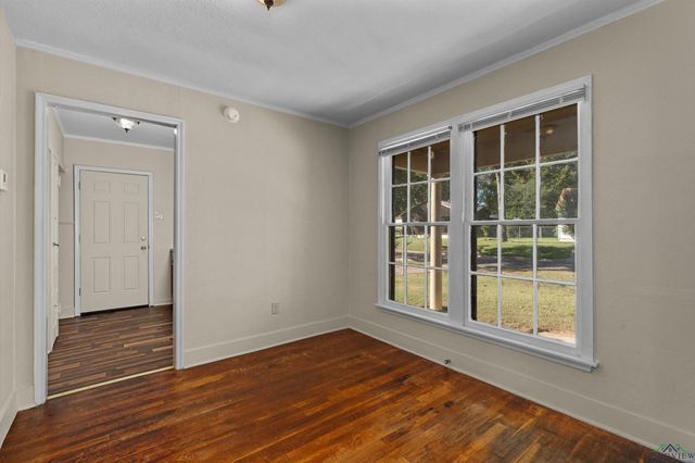 506 Nathan Street, Marshall, TX 75670