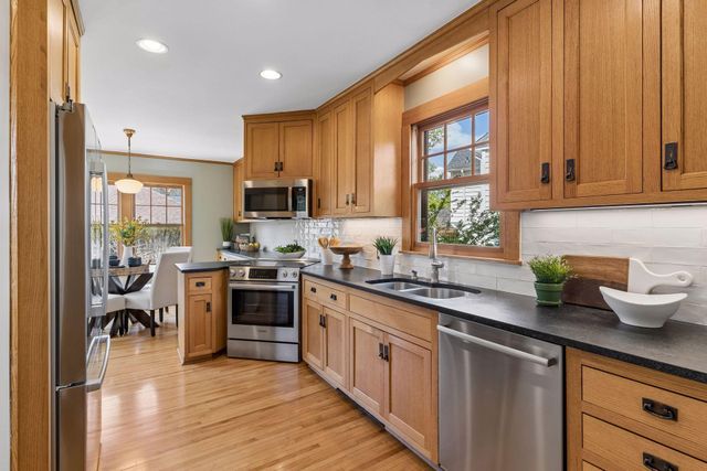 3940 Richfield Road, Minneapolis, MN 55410