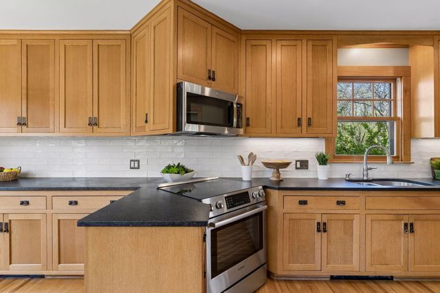 3940 Richfield Road, Minneapolis, MN 55410