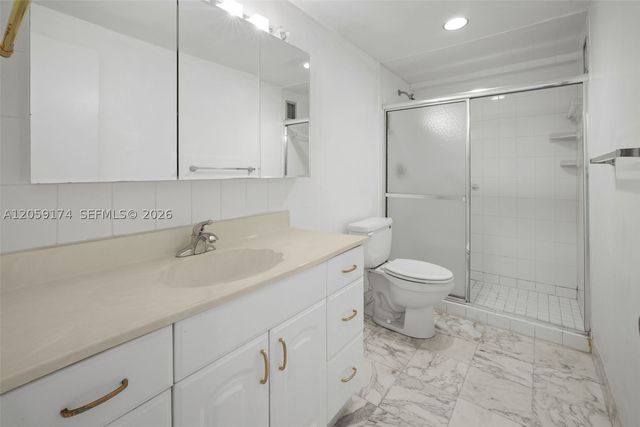 5825 Collins Ave 12H, Miami Beach, FL 33140