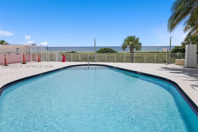 5825 Collins Ave 12H, Miami Beach, FL 33140