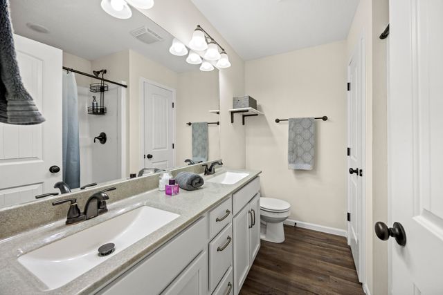 506 ADDIE LN, Centralia, MO 65240