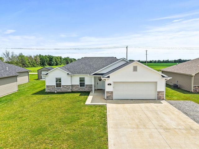 506 ADDIE LN, Centralia, MO 65240