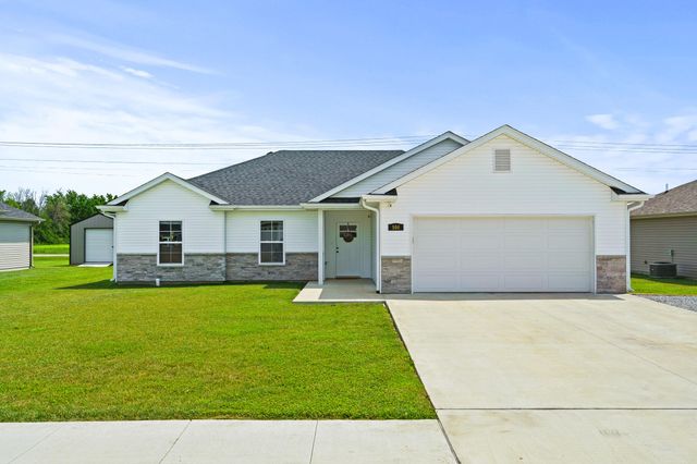 506 ADDIE LN, Centralia, MO 65240