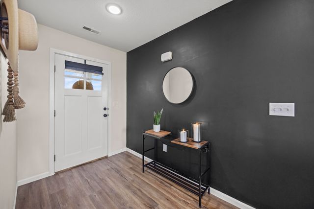 506 ADDIE LN, Centralia, MO 65240