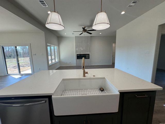 30 Echohawk, Cabot, AR 72023