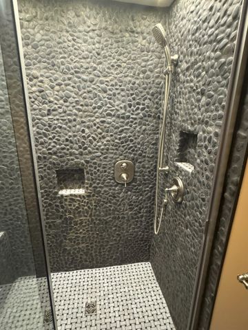 613 23RD AVE NW, Minot, ND 58703