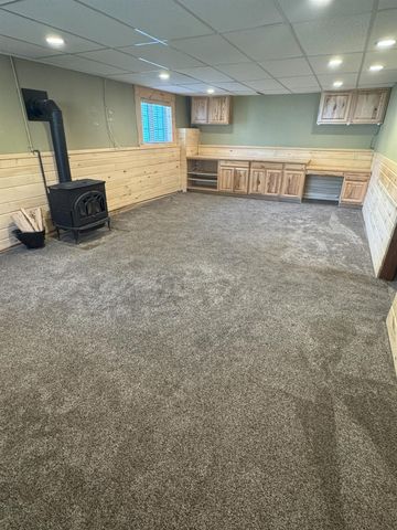 613 23RD AVE NW, Minot, ND 58703