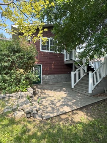 613 23RD AVE NW, Minot, ND 58703