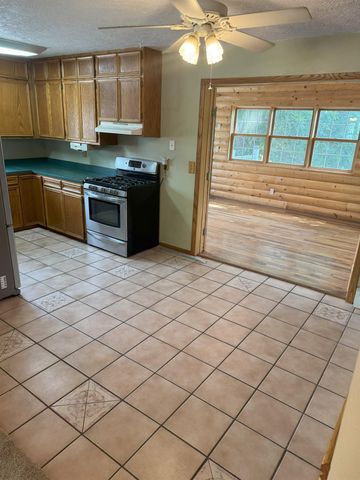 613 23RD AVE NW, Minot, ND 58703