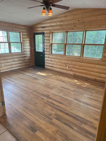 613 23RD AVE NW, Minot, ND 58703