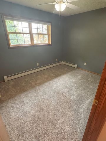 613 23RD AVE NW, Minot, ND 58703