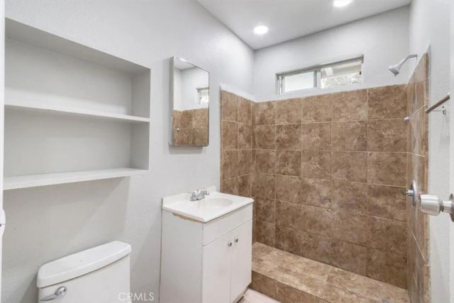 146 W 81st Street, Los Angeles, CA 90003