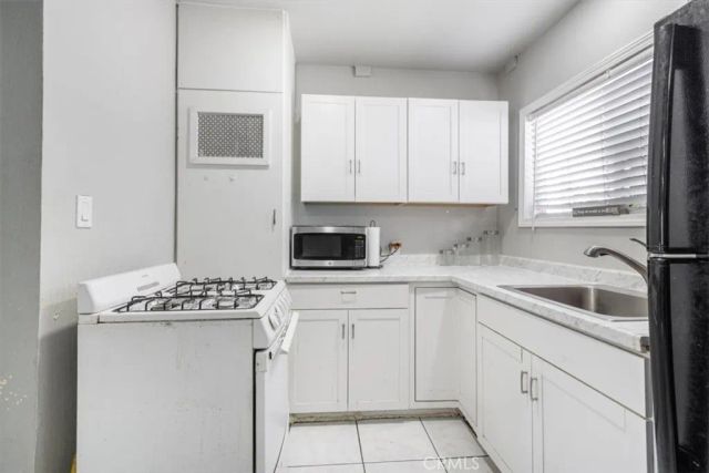 146 W 81st Street, Los Angeles, CA 90003