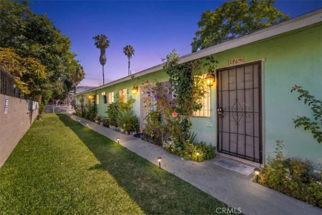 146 W 81st Street, Los Angeles, CA 90003