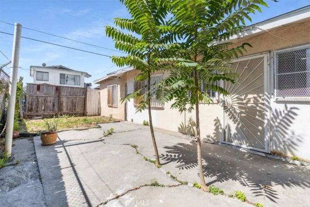 146 W 81st Street, Los Angeles, CA 90003