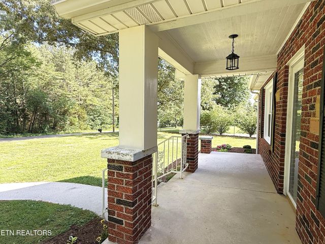 710 Rickman Rd, Livingston, TN 38570