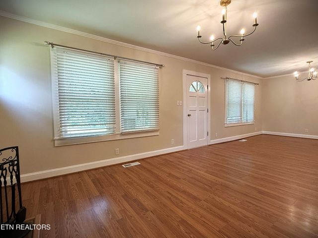 710 Rickman Rd, Livingston, TN 38570