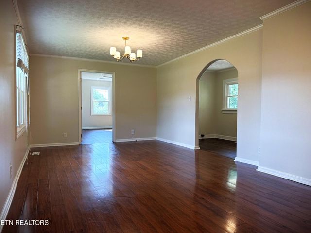 710 Rickman Rd, Livingston, TN 38570