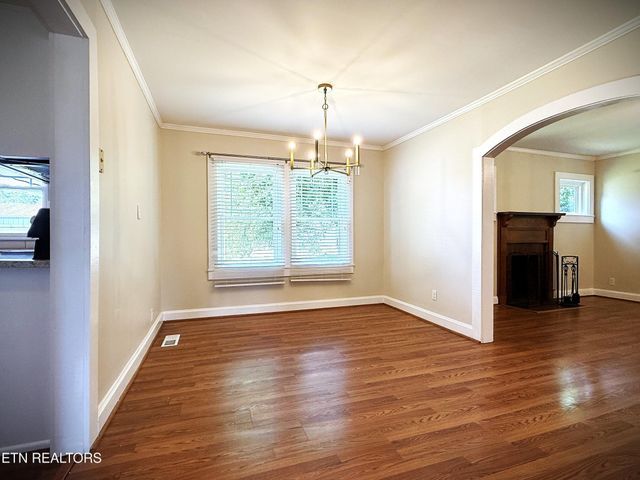 710 Rickman Rd, Livingston, TN 38570