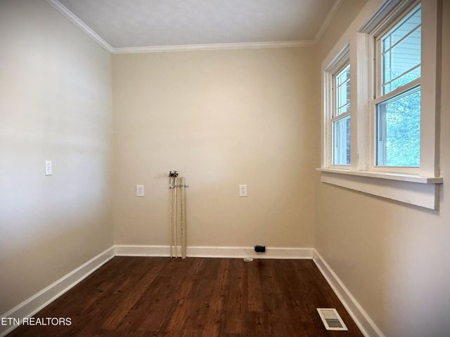 710 Rickman Rd, Livingston, TN 38570