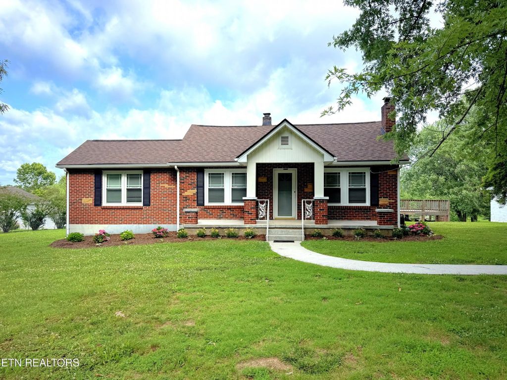 710 Rickman Rd, Livingston, TN 38570