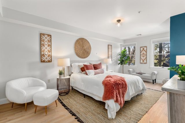 334 Beacon Street B, Somerville, MA 02143