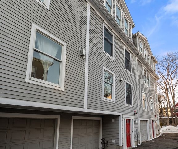 334 Beacon Street B, Somerville, MA 02143